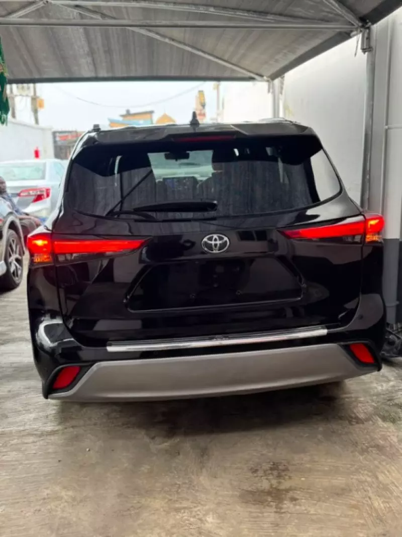 TOYOTA Highlander - 2020
