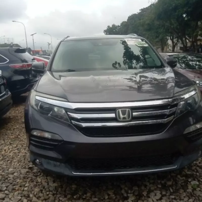 Honda Pilot   - 2018