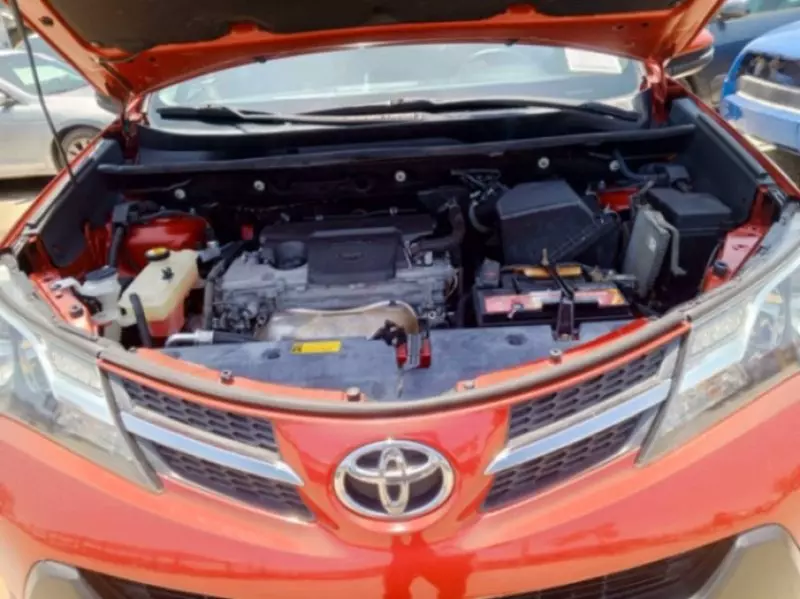 TOYOTA RAV4 - 2015