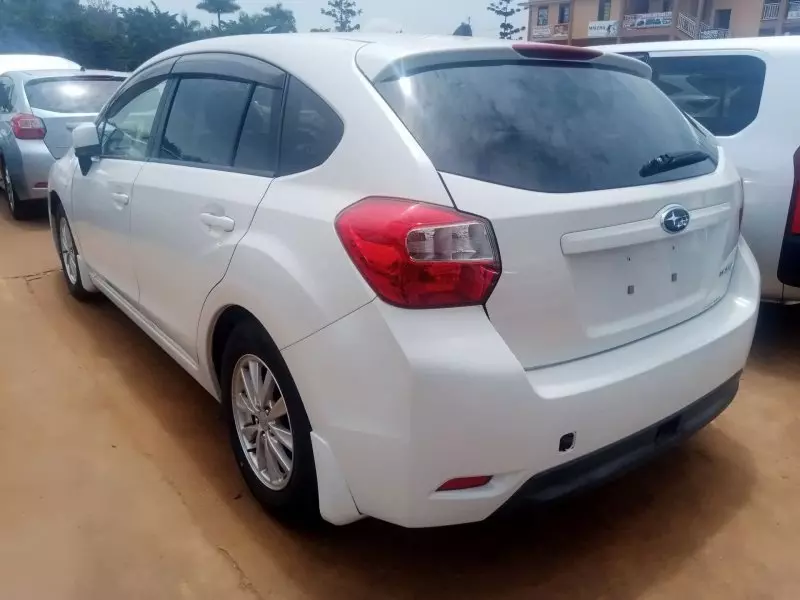 Subaru Impreza   - 2014