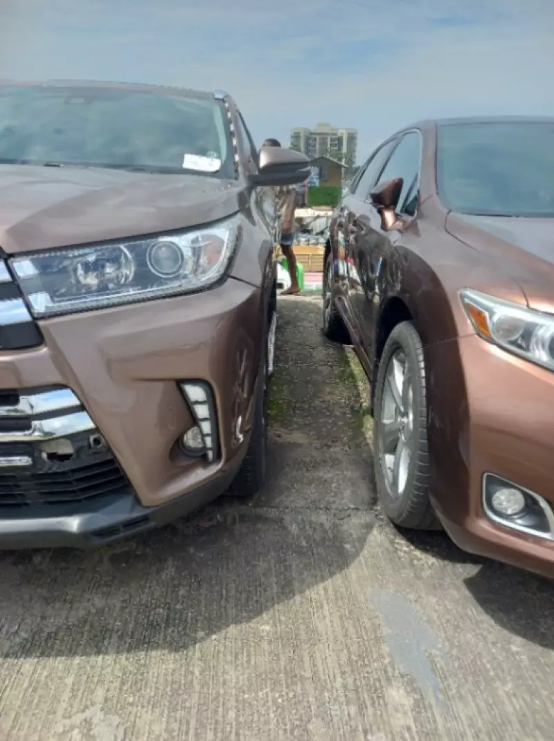 Toyota Highlander   - 2018