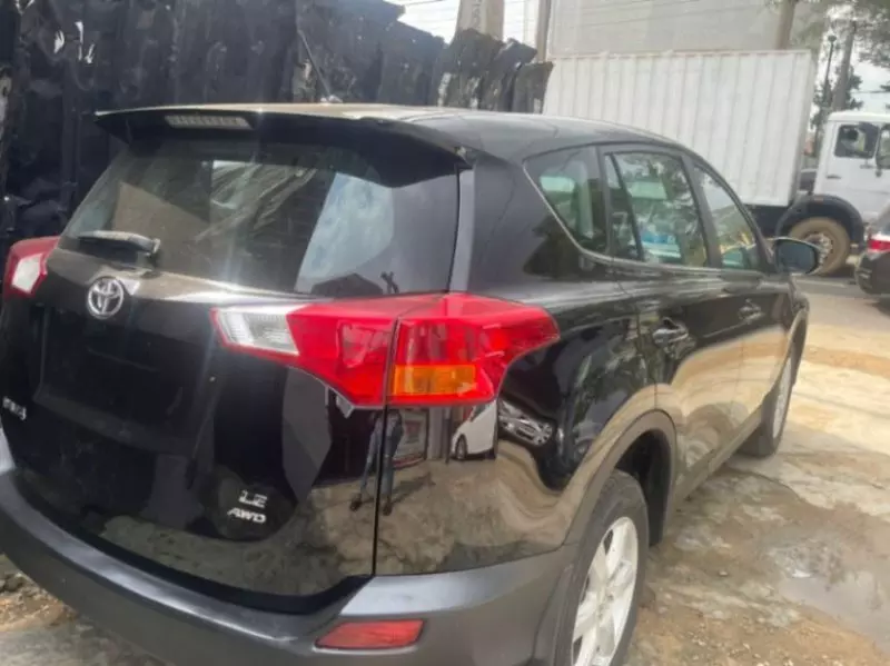 Toyota RAV 4 - 2015