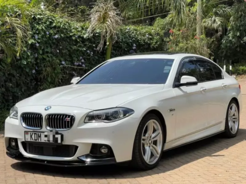 BMW 528i   - 2016
