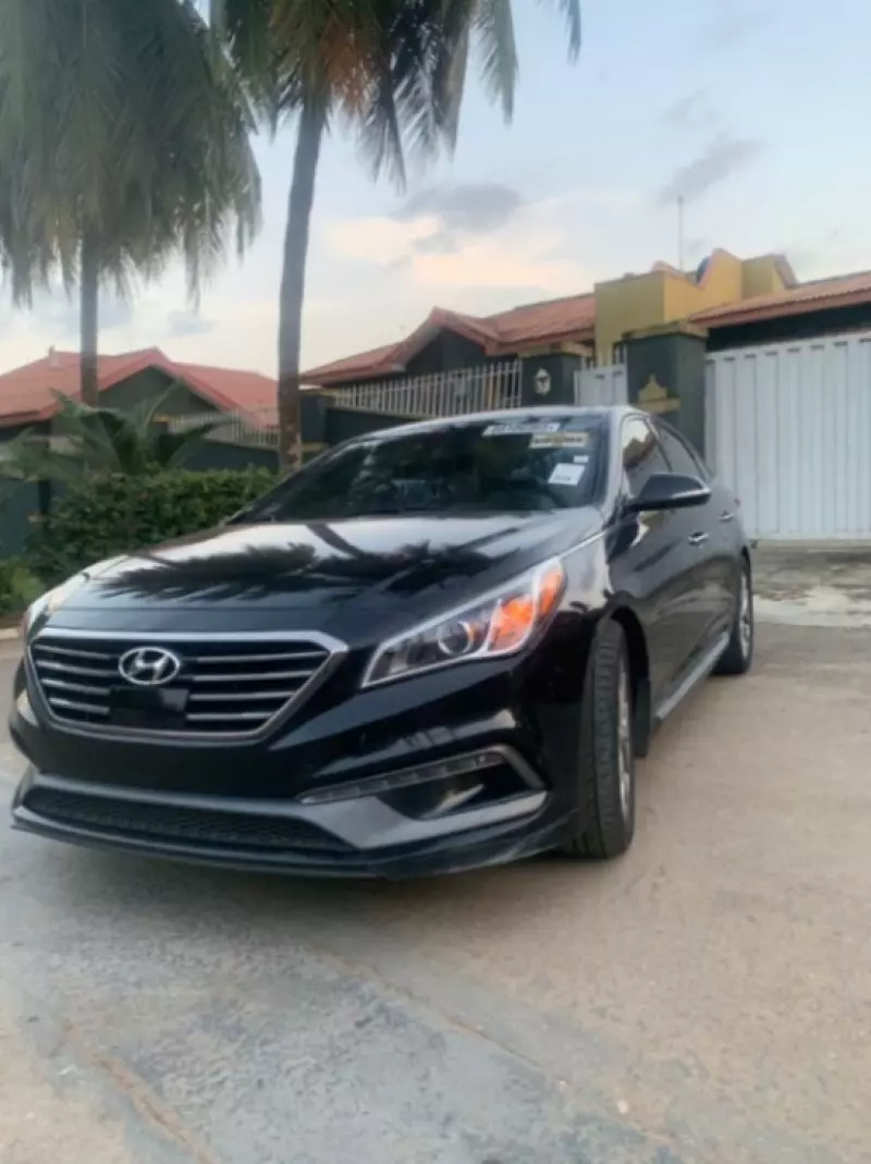 Hyundai Sonata   - 2015