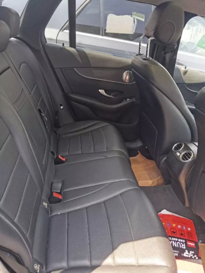 Mercedes-Benz GLC 300 - 2016