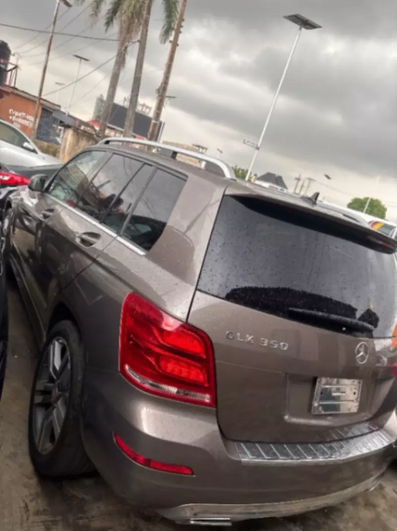 Mercedes-Benz GLK 350   - 2014