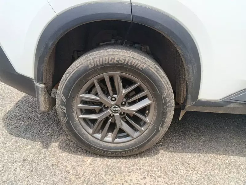 Nissan Rogue - 2023
