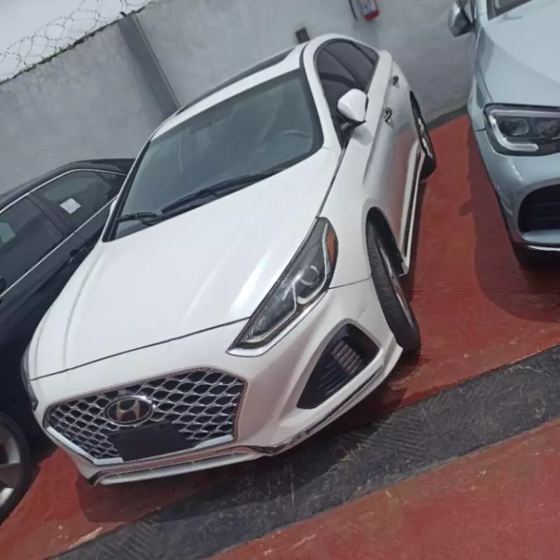 Hyundai Sonata   - 2018