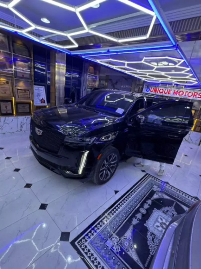 Cadillac Escalade   - 2021