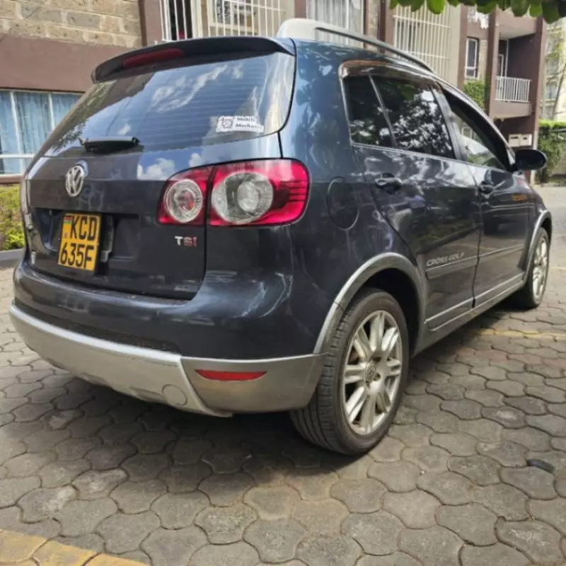 Volkswagen Golf   - 2008