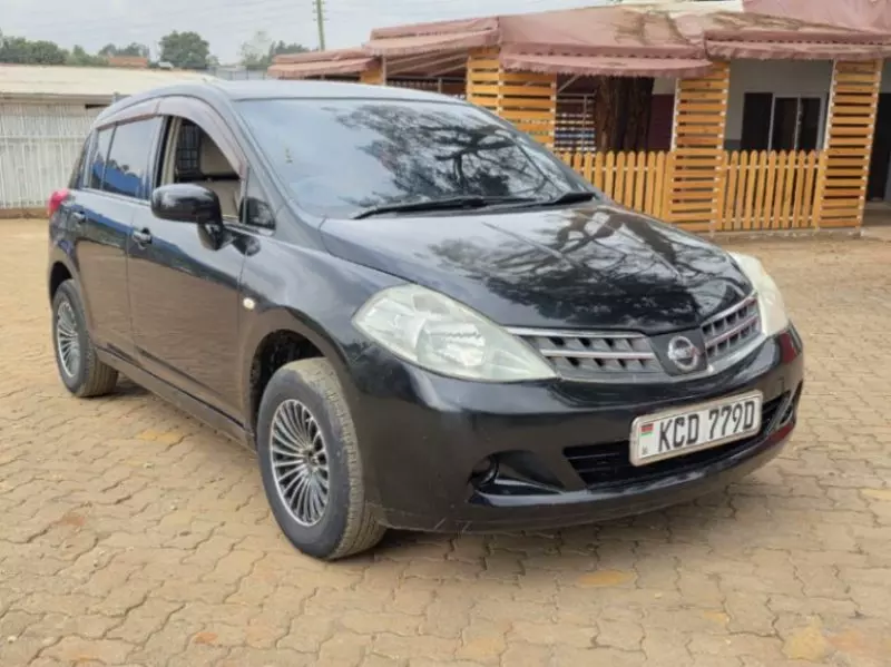 Nissan Sentra   - 2008