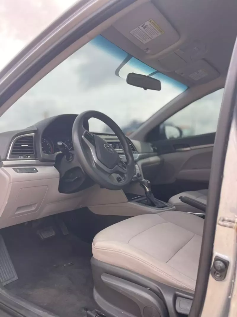 Hyundai Elantra   - 2017