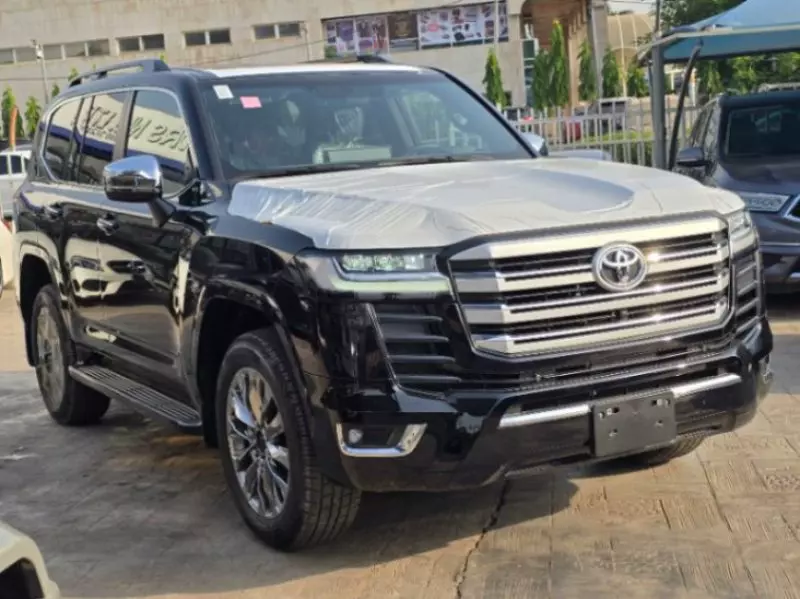 Toyota Land Cruiser   - 2025