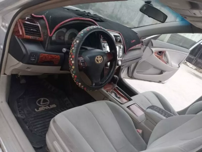 Toyota Camry   - 2008