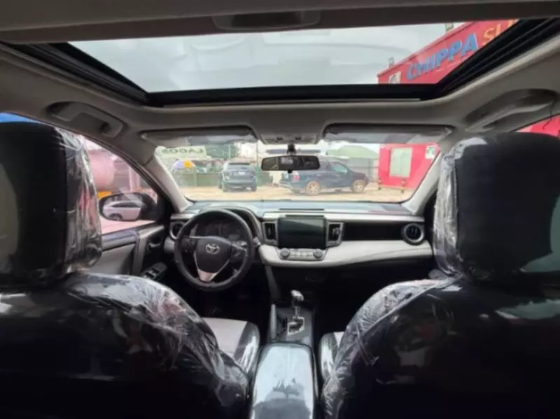 TOYOTA RAV 4   - 2015