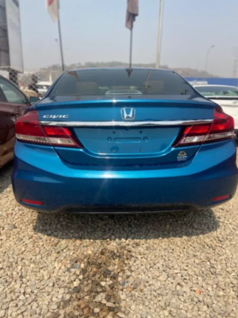 Honda Civic   - 2015