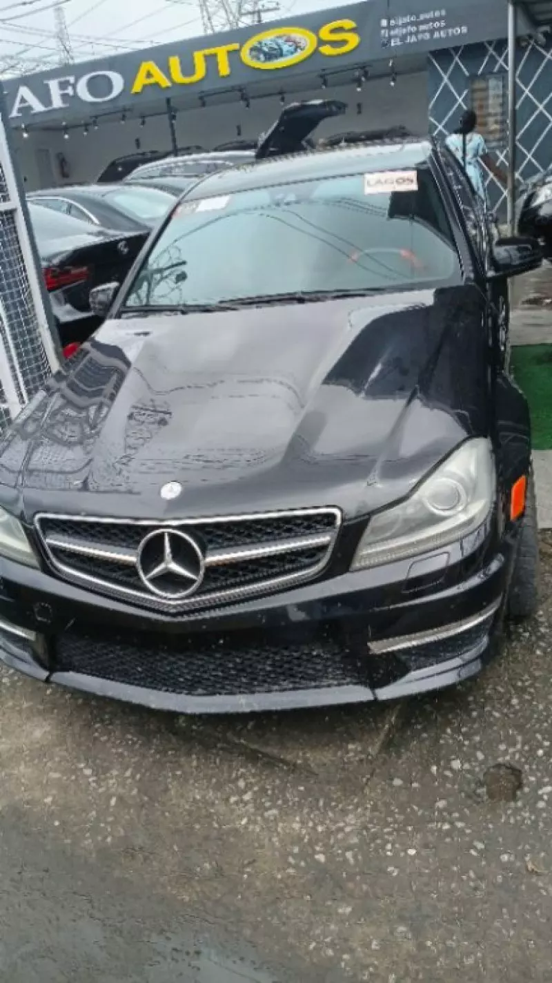Mercedes-Benz C-Class   - 2012
