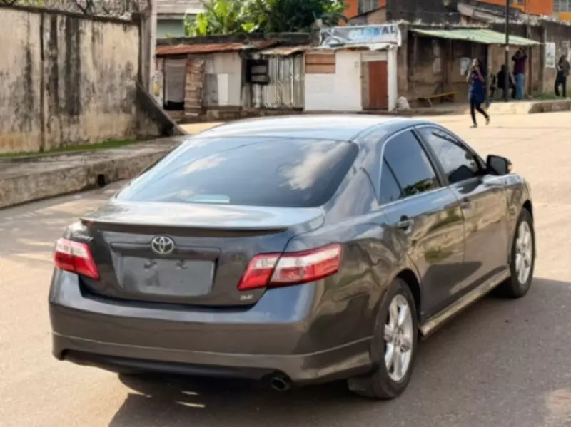 Toyota Camry - 2007