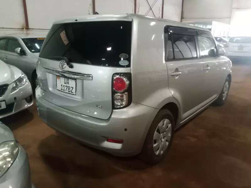 Toyota Rumion - 2010