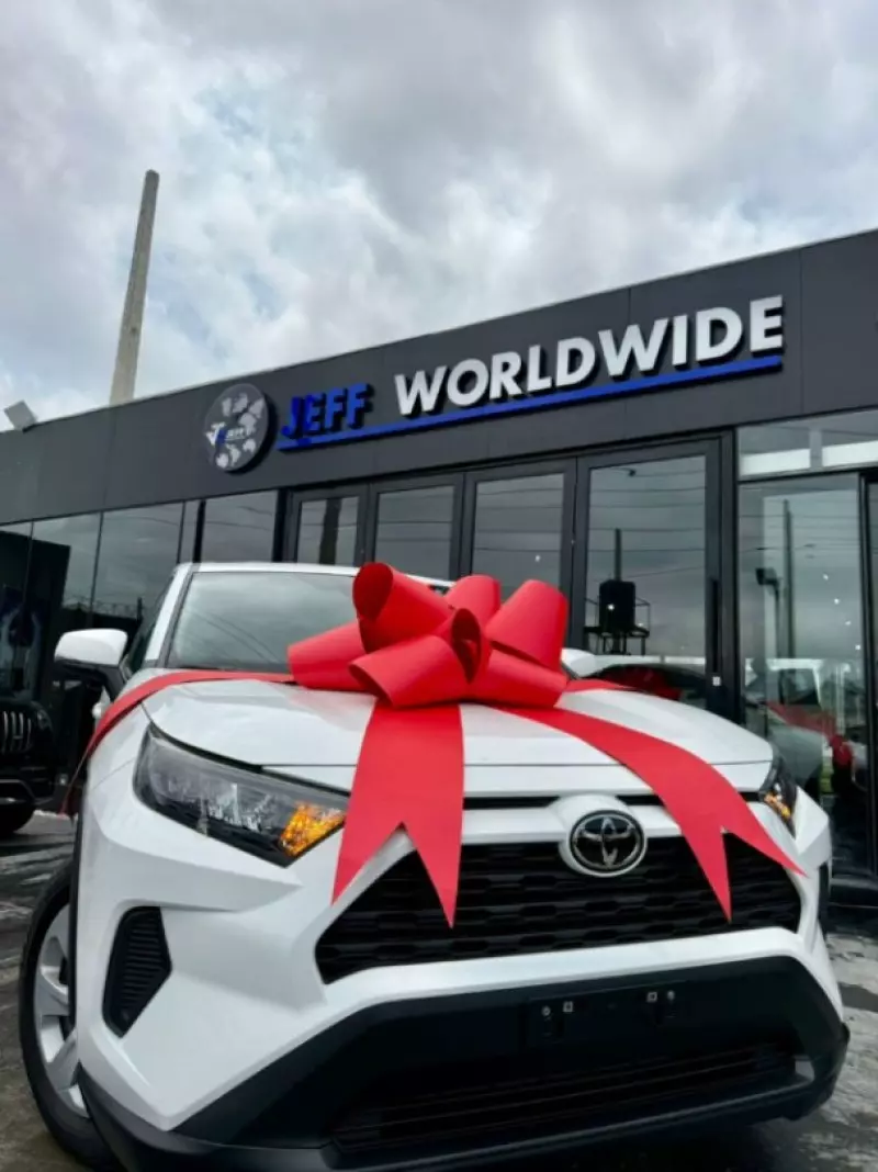 Toyota RAV 4   - 2024
