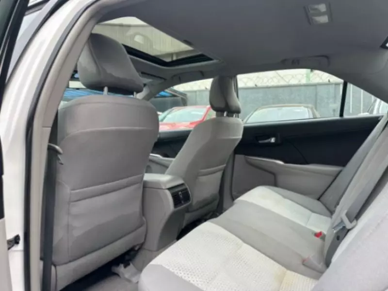 Toyota Camry   - 2014