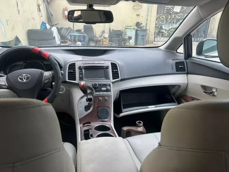 TOYOTA Venza   - 2010