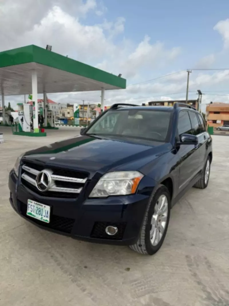 Mercedes-Benz GLK 350   - 2012