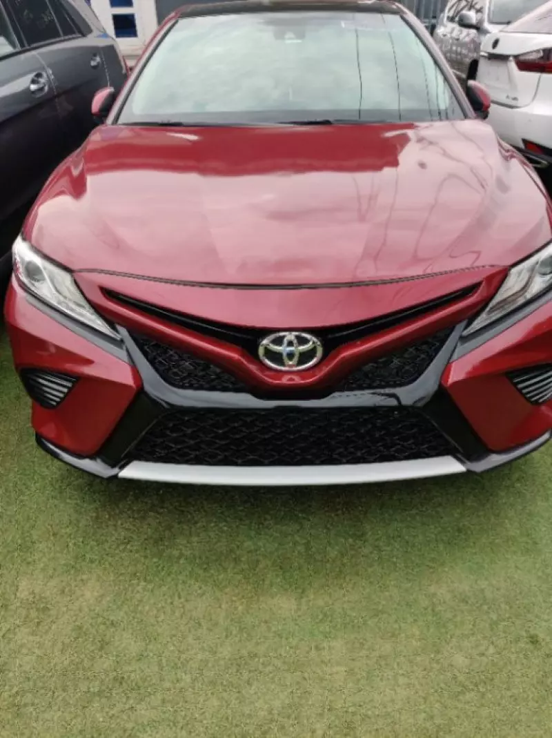 TOYOTA Camry - 2018