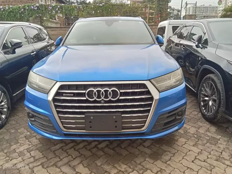 Audi Q7   - 2016