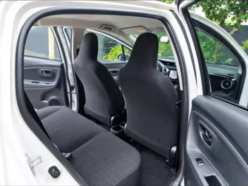 TOYOTA Vitz   - 2016