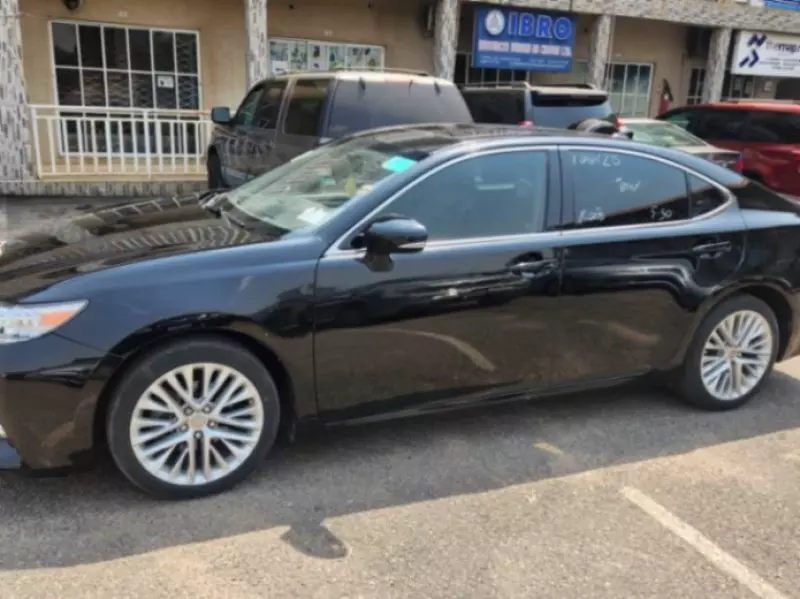 Lexus ES 350   - 2014