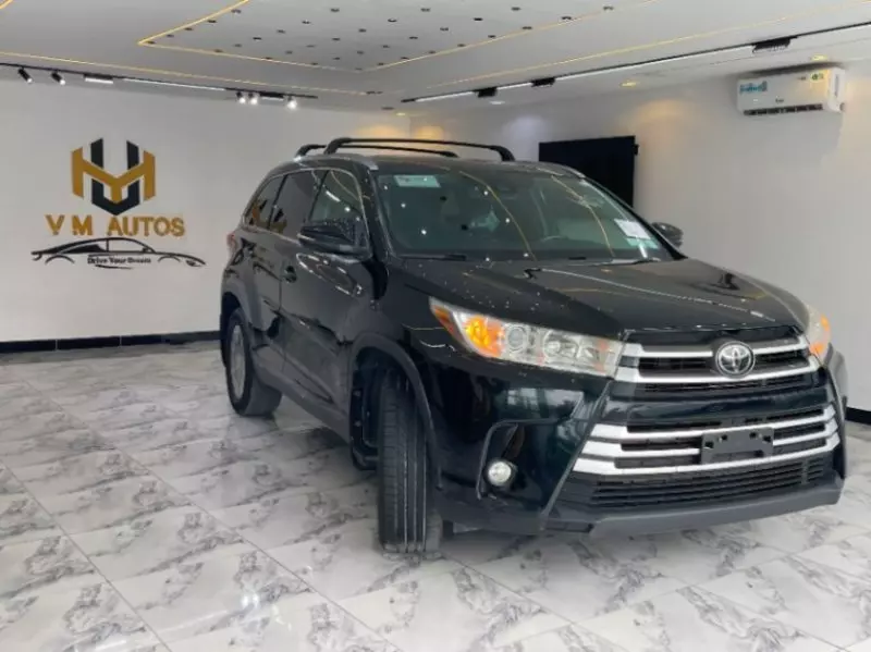 TOYOTA Highlander   - 2019