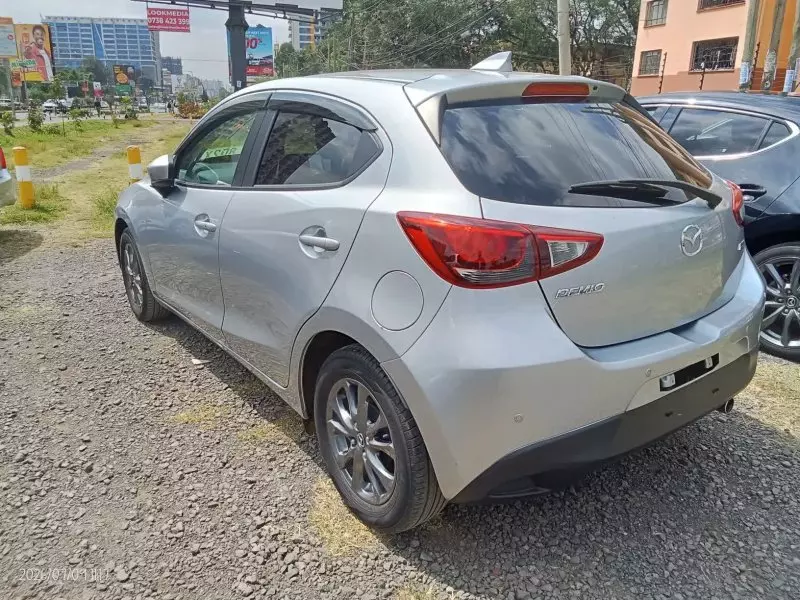 Mazda Demio    - 2019