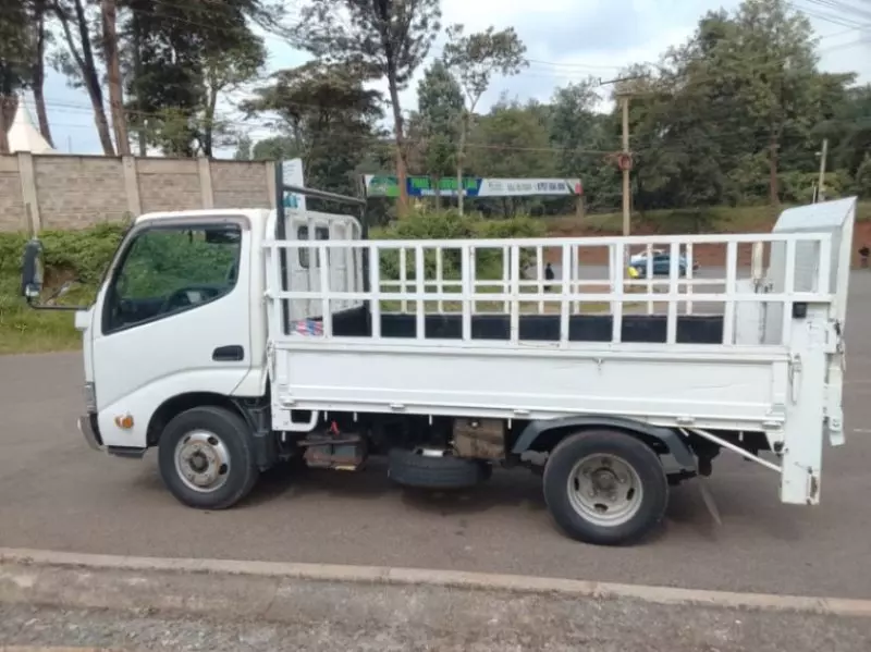 TOYOTA Dyna   - 2016