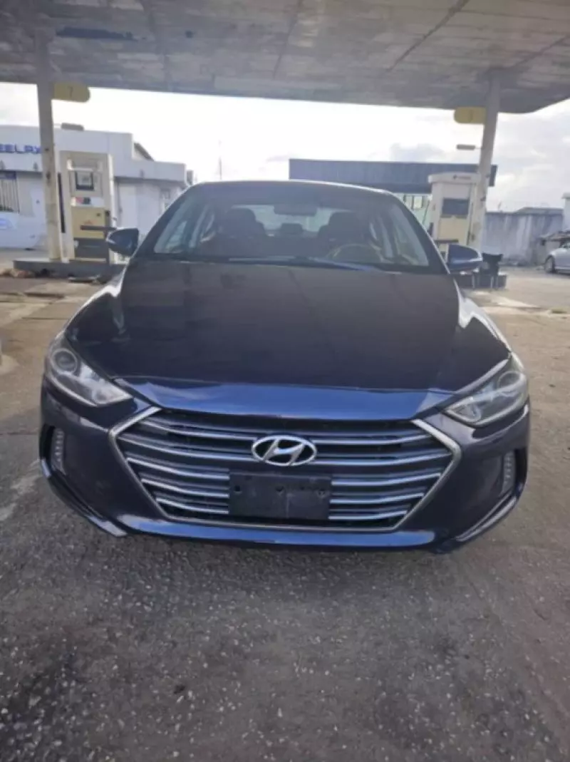 Hyundai Elantra   - 2017
