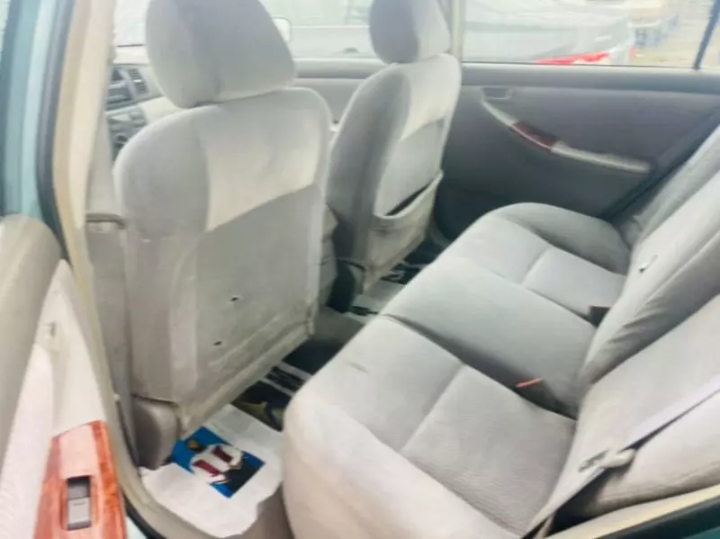 Toyota corolla   - 2006