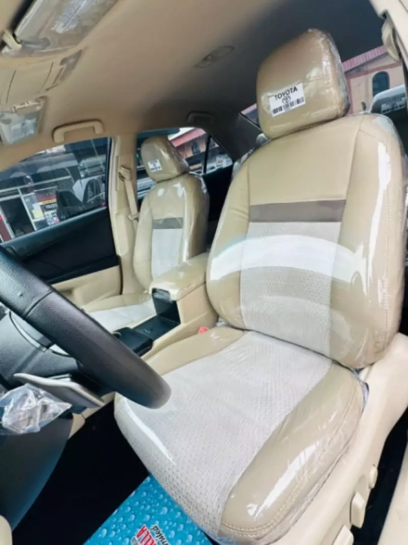 TOYOTA Camry   - 2012