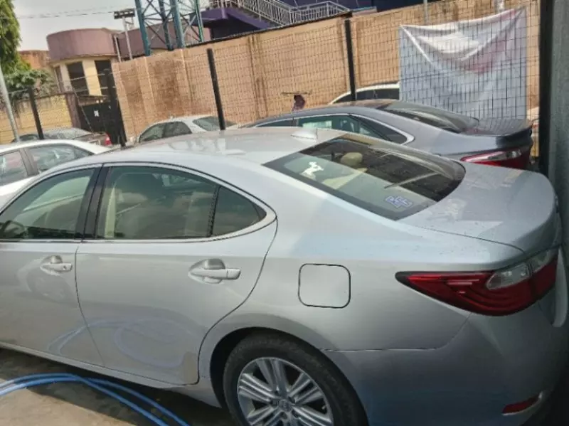 Lexus ES 350   - 2015