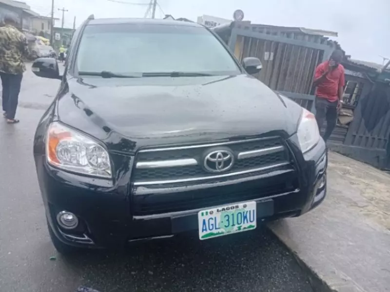TOYOTA RAV 4   - 2010