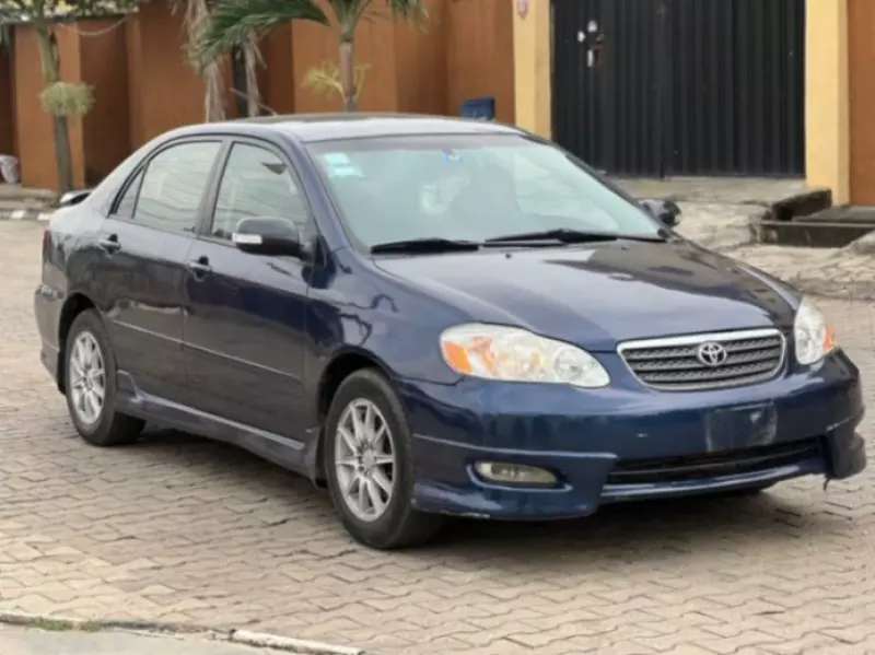 Toyota Corolla   - 2007