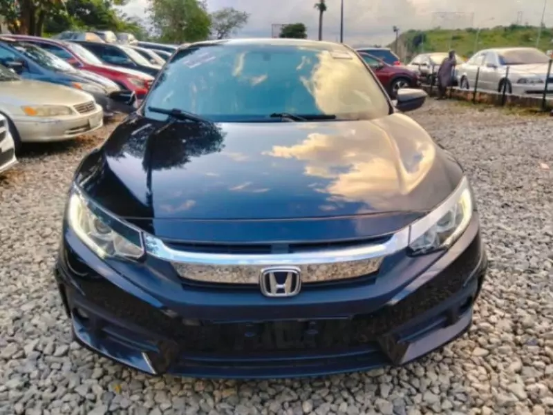 Honda Civic   - 2016