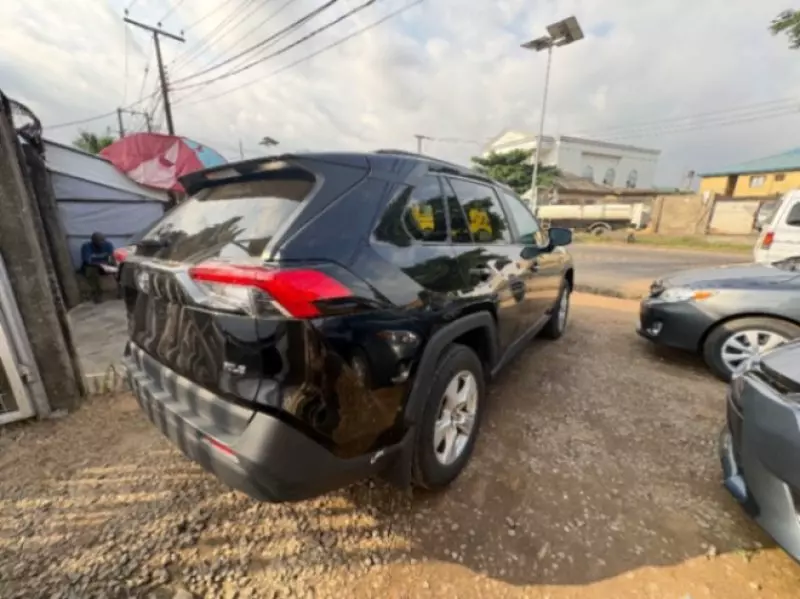 TOYOTA RAV 4   - 2020