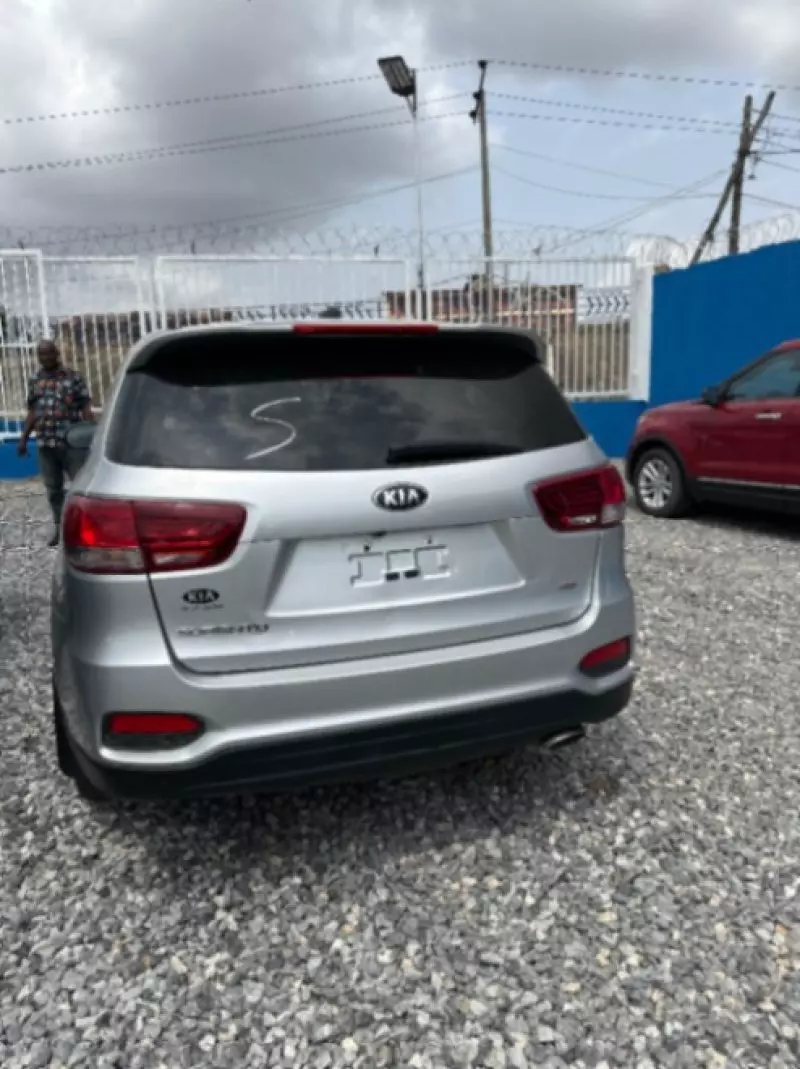 KIA Sorento   - 2019