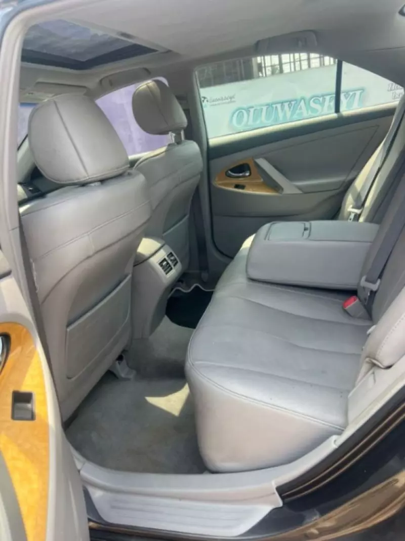 Toyota Camry - 2007