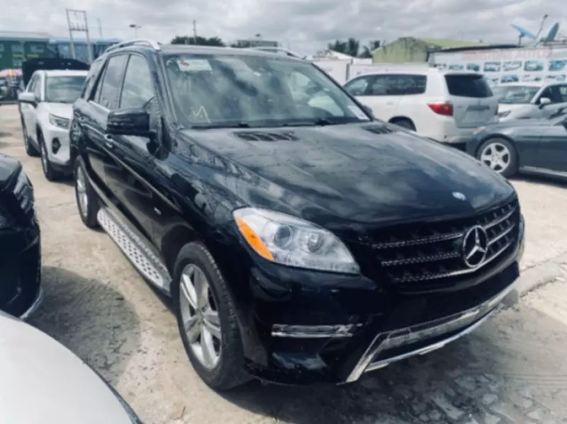 Mercedes-Benz ML-Class   - 2012