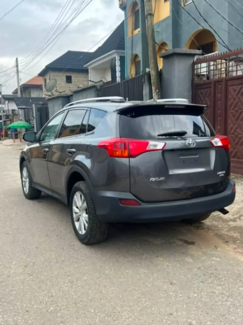 TOYOTA Rav4 - 2013