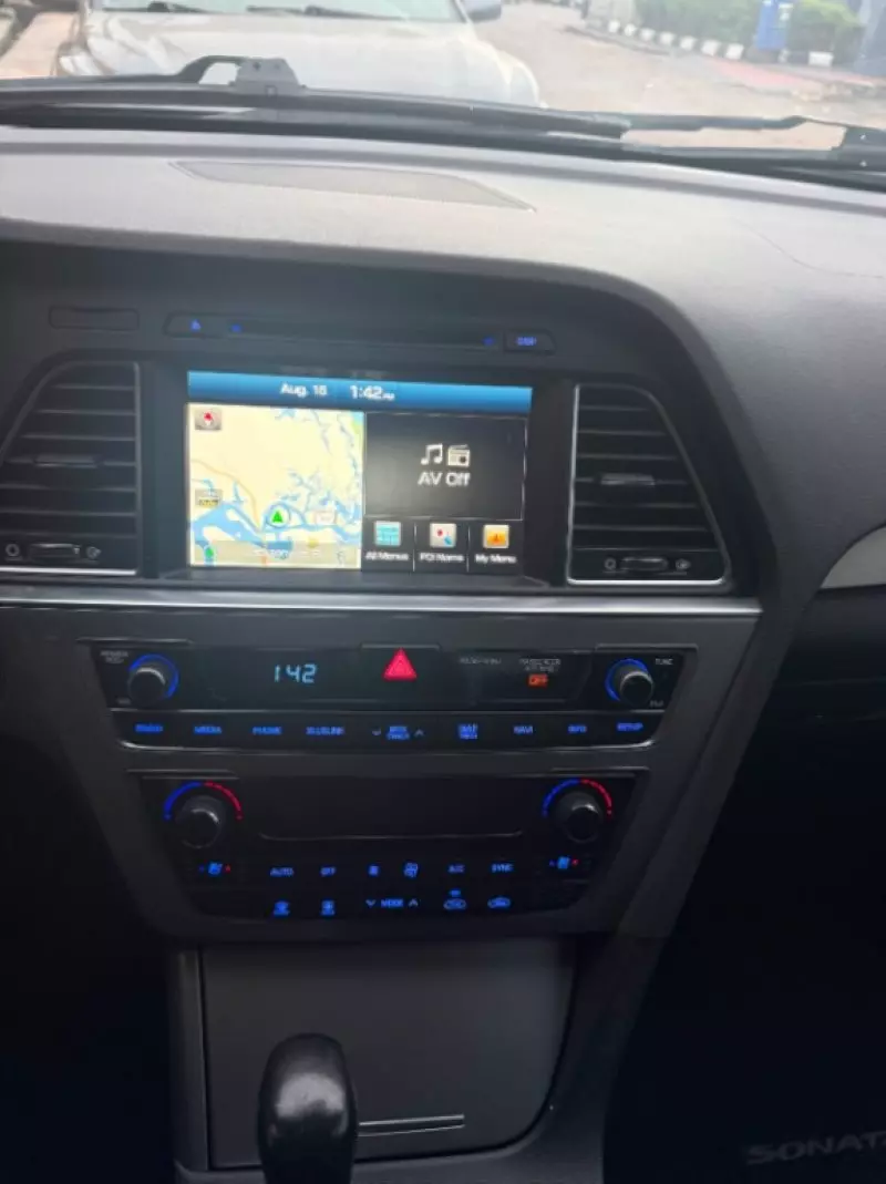 Hyundai Sonata - 2015