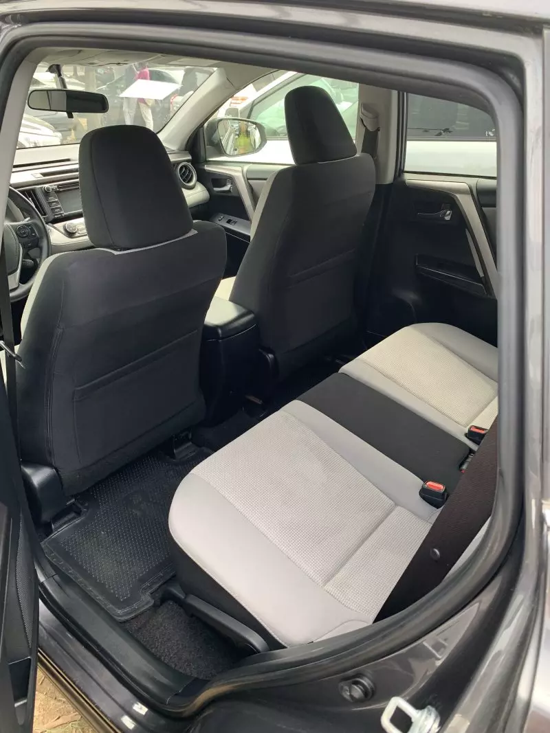 Toyota RAV 4   - 2017