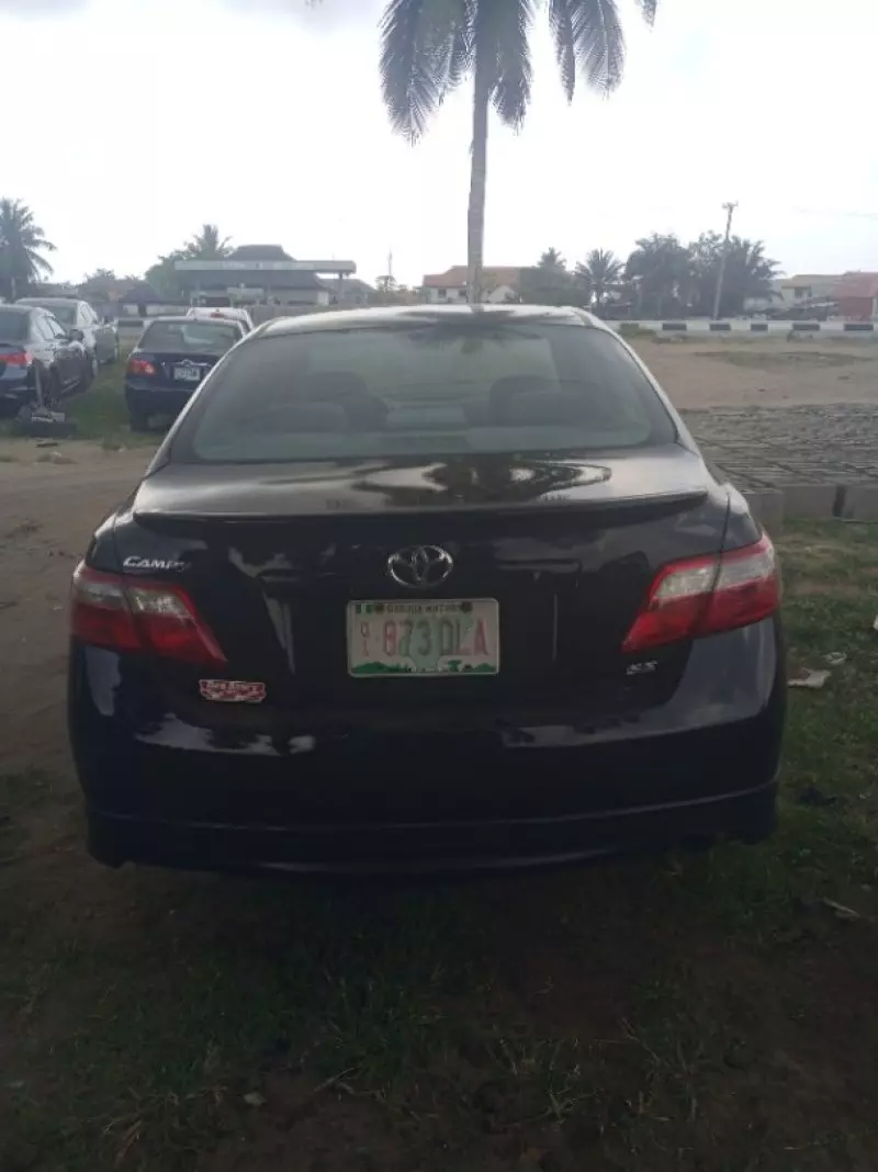 Toyota Camry   - 2008