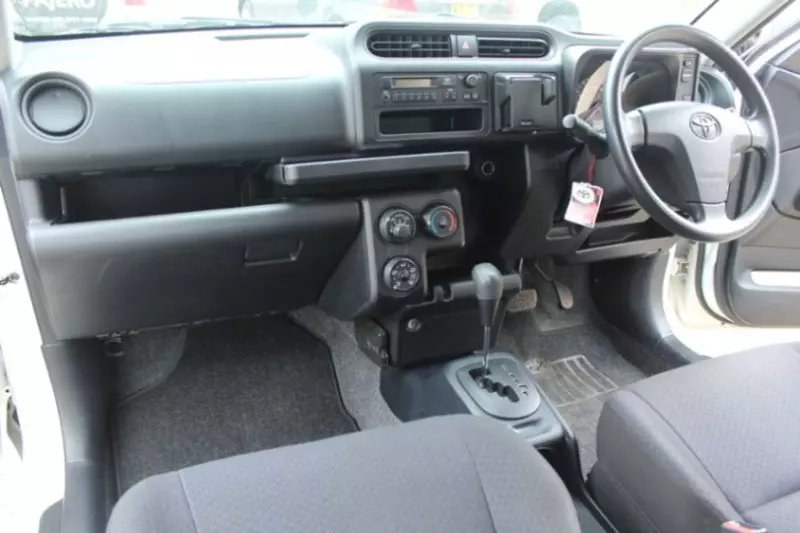 Toyota Probox    - 2017